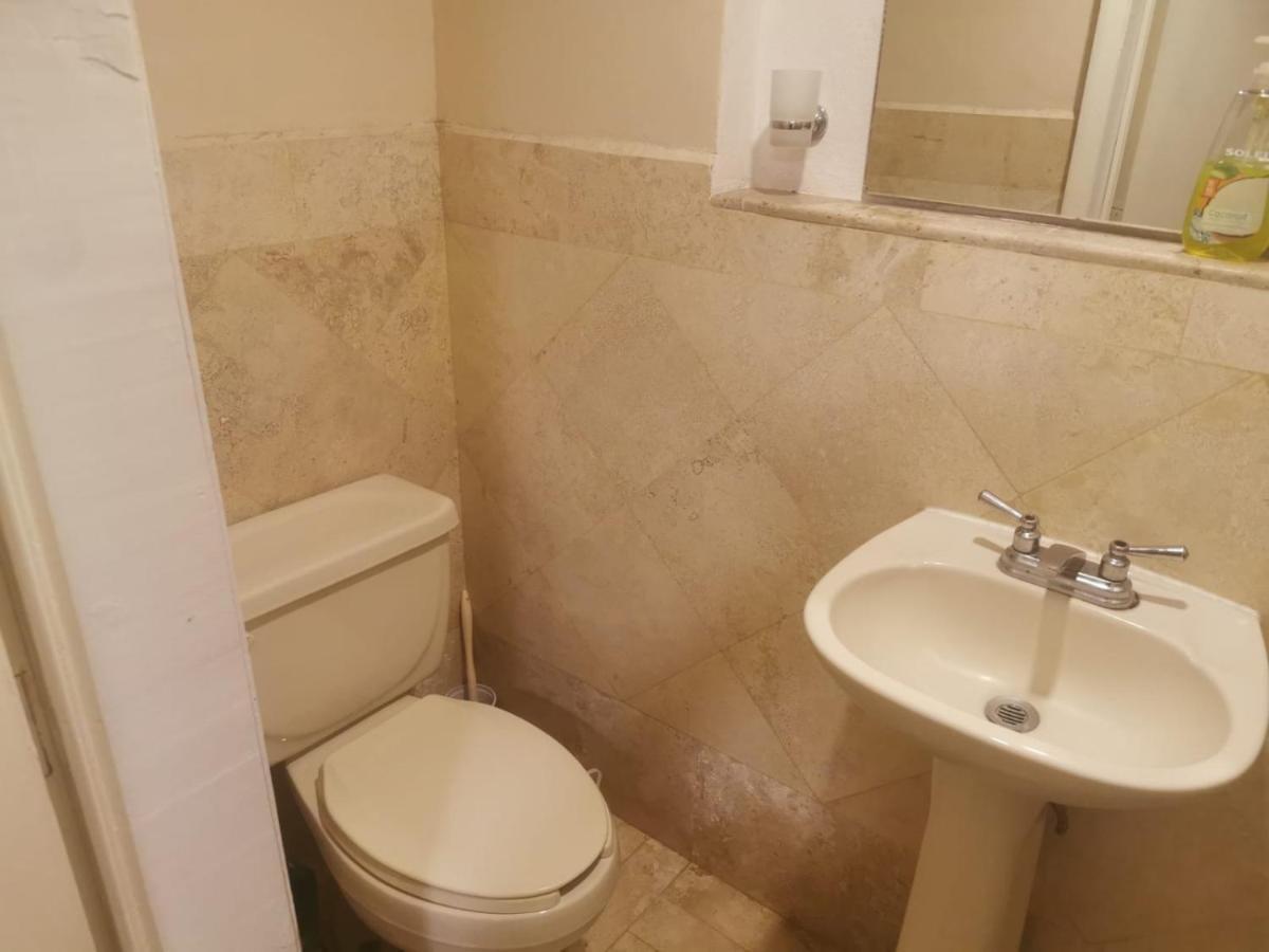 Margaritas Eco Haus Hotel Queretaro Ngoại thất bức ảnh